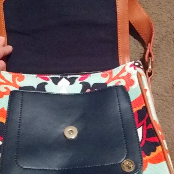 Spartina Crossbody - Picture 2 of 3